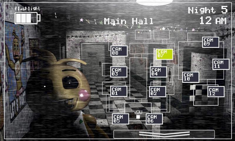 Captura de pantalla del juego Five Nights at Freddy's 2 que muestra la interfaz de la cámara de seguridad