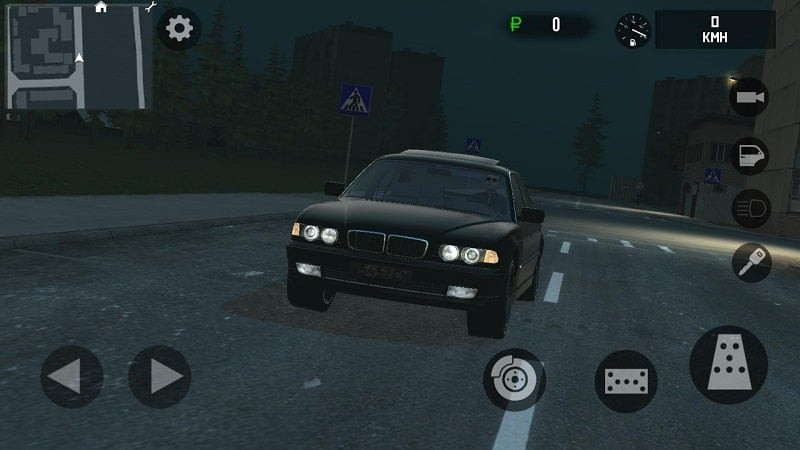 Captura de pantalla del juego Russian Driver mostrando la variedad de vehículos disponibles